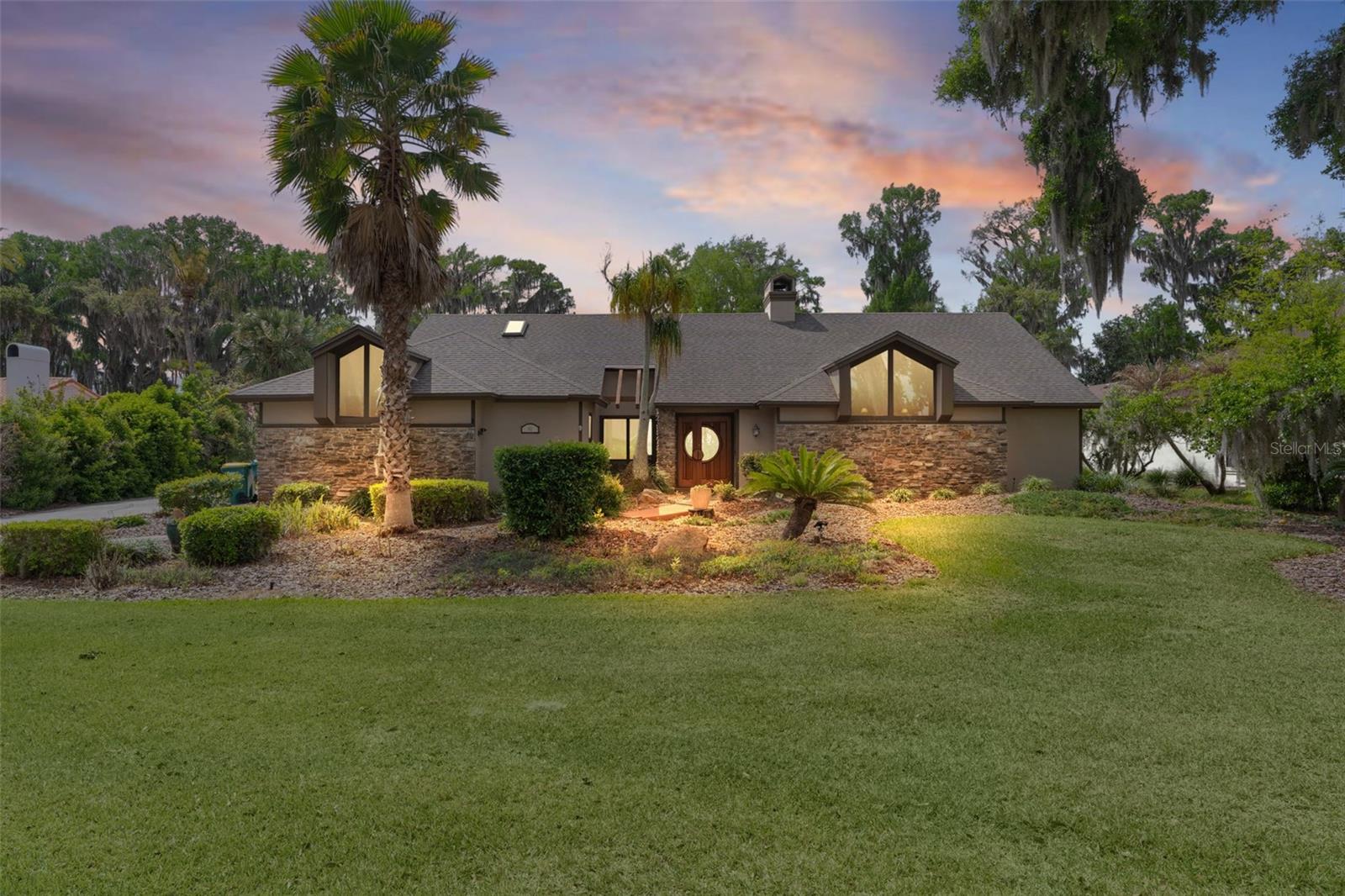 60 Sand Lake Pl Property Photo 14