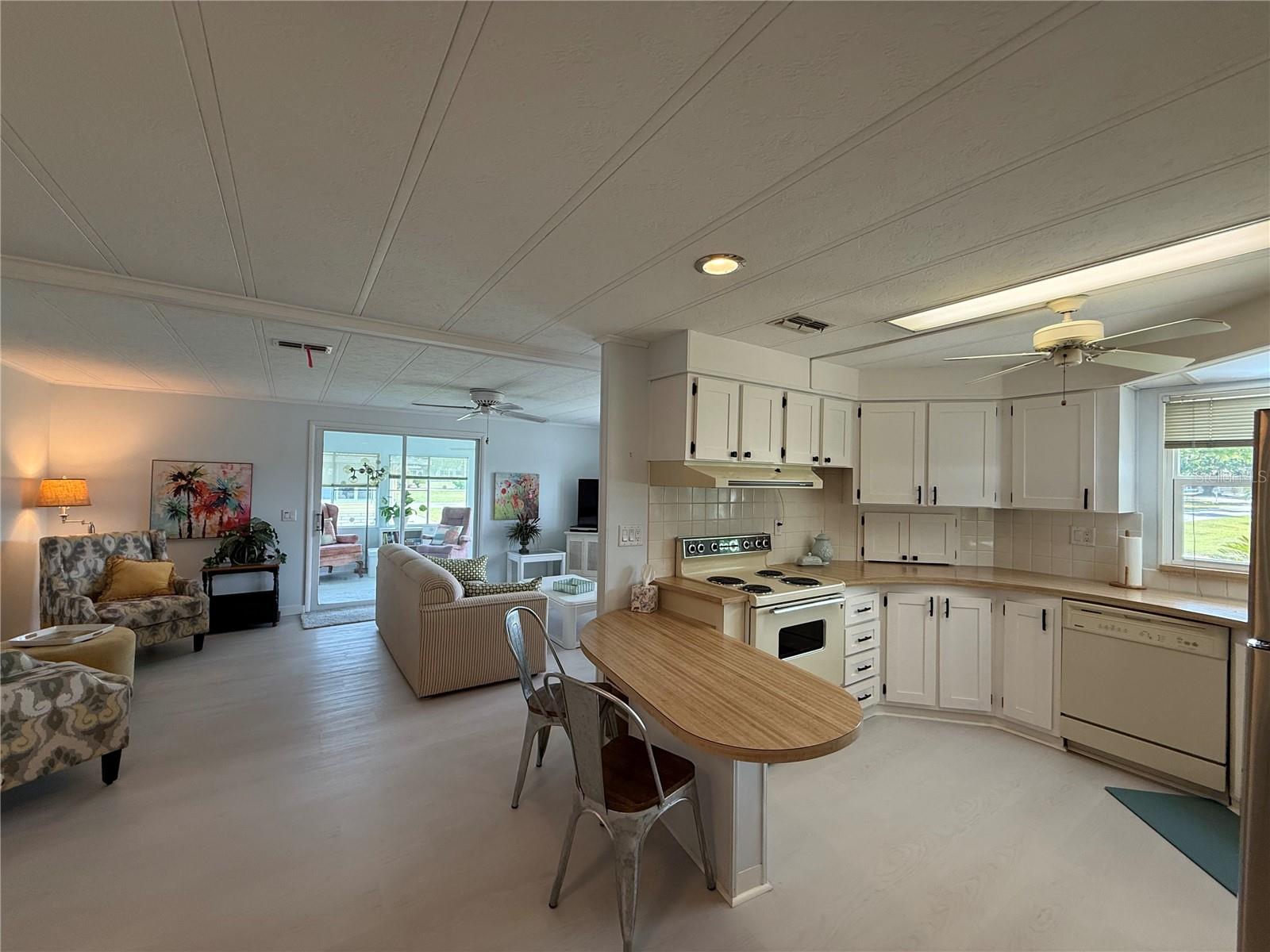 11 N Bobwhite Rd Property Photo 6