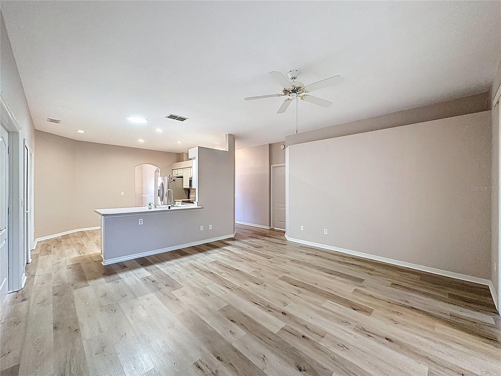 2308 Twickingham Ct Property Photo 13
