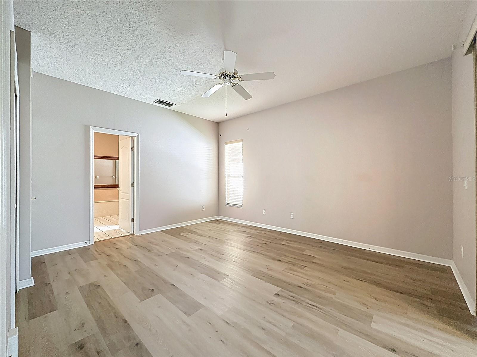 2308 Twickingham Ct Property Photo 20