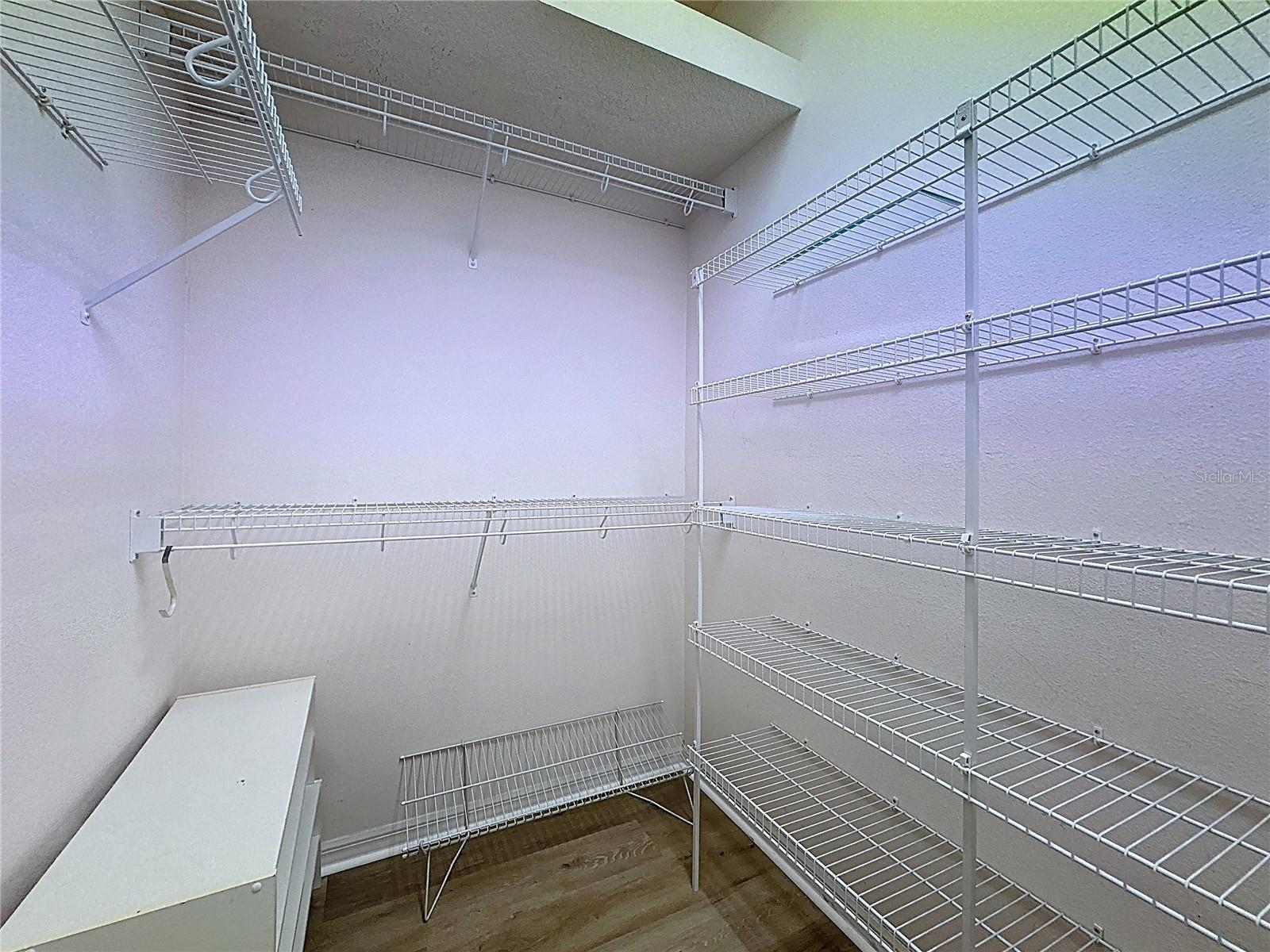 2308 Twickingham Ct Property Photo 23