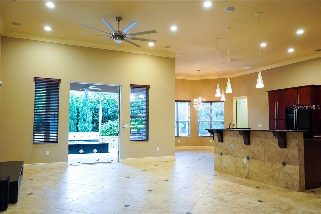 10232 Yonaomi Cir Property Photo 4