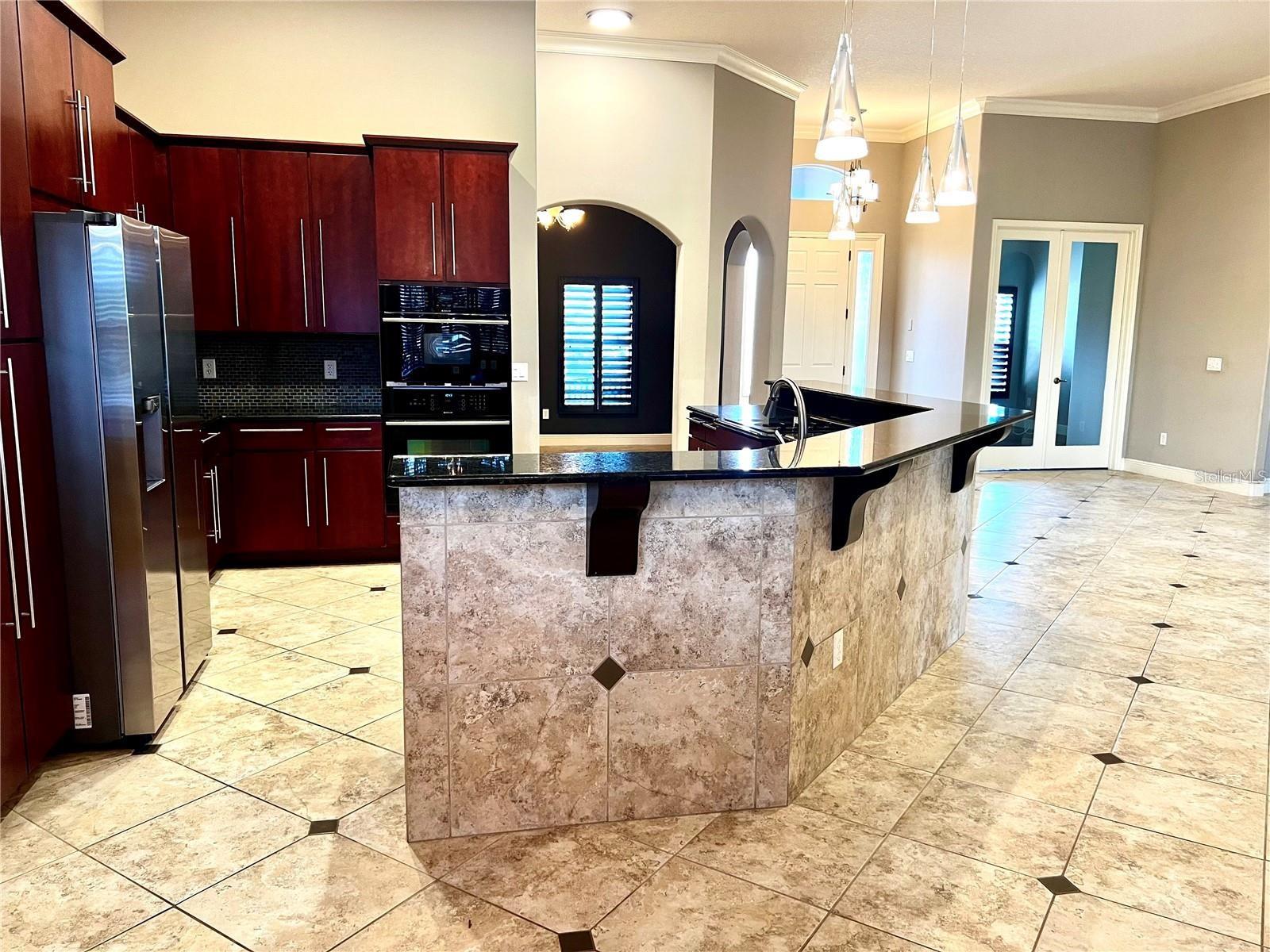 10232 Yonaomi Cir Property Photo 6