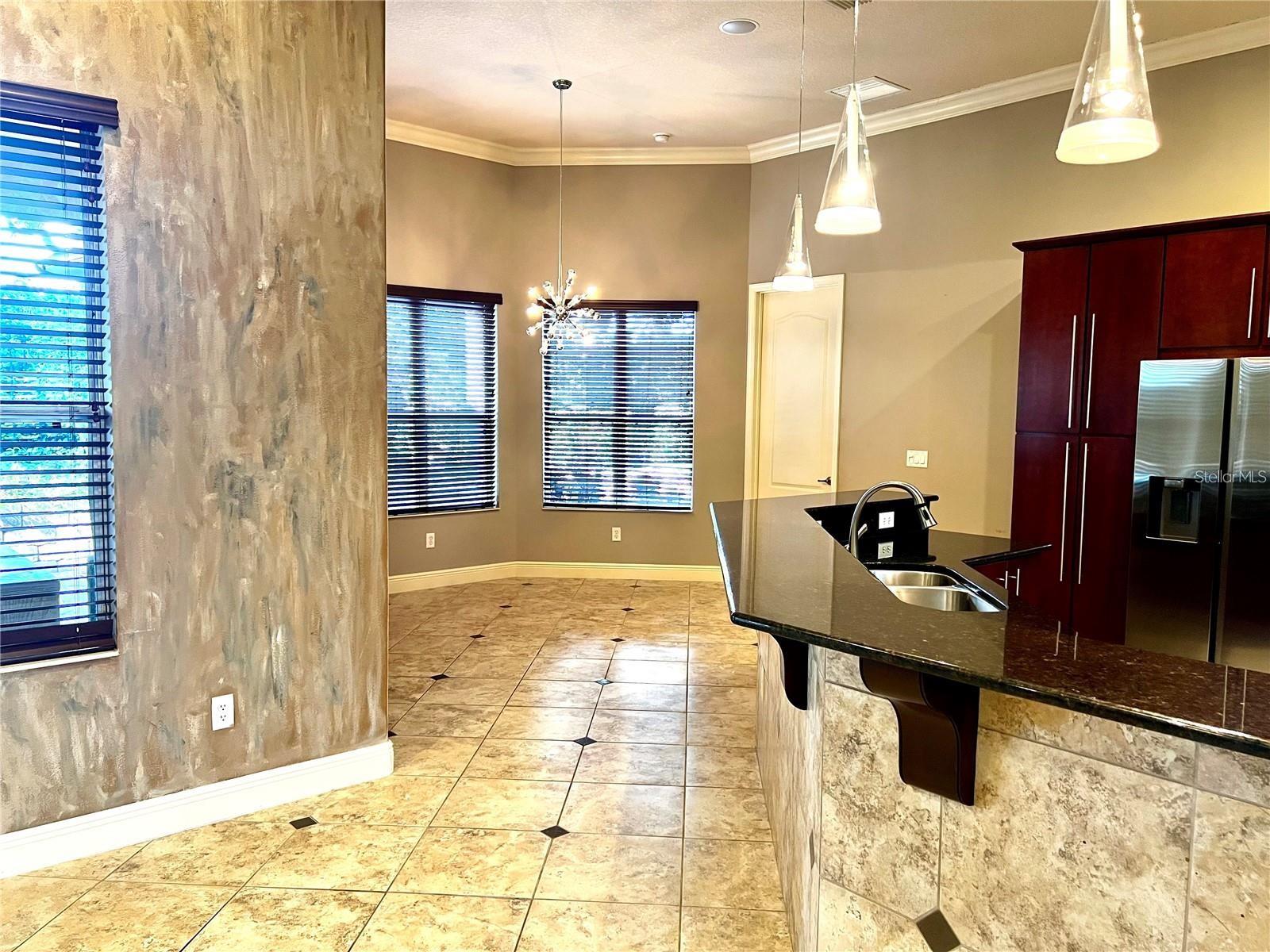 10232 Yonaomi Cir Property Photo 9