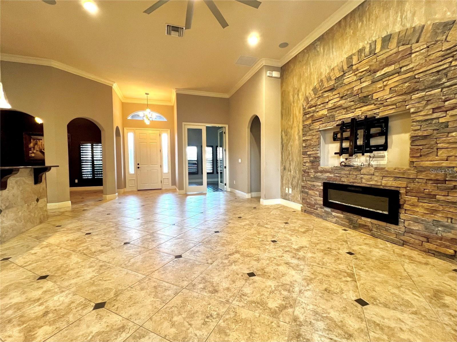 10232 Yonaomi Cir Property Photo 11