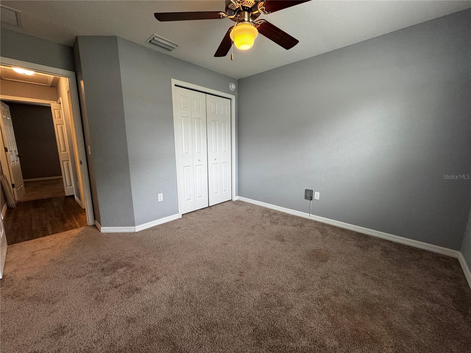 13705 Se 54th Ct Property Photo 4