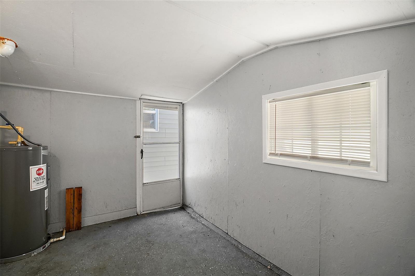 105 W Stevens Ave Property Photo 32