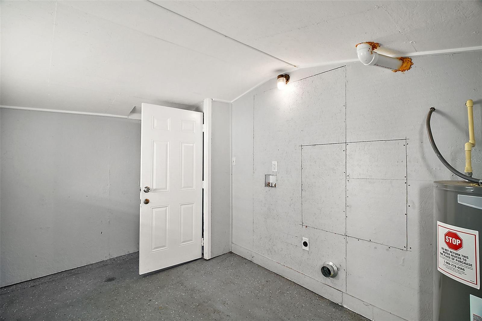 105 W Stevens Ave Property Photo 33