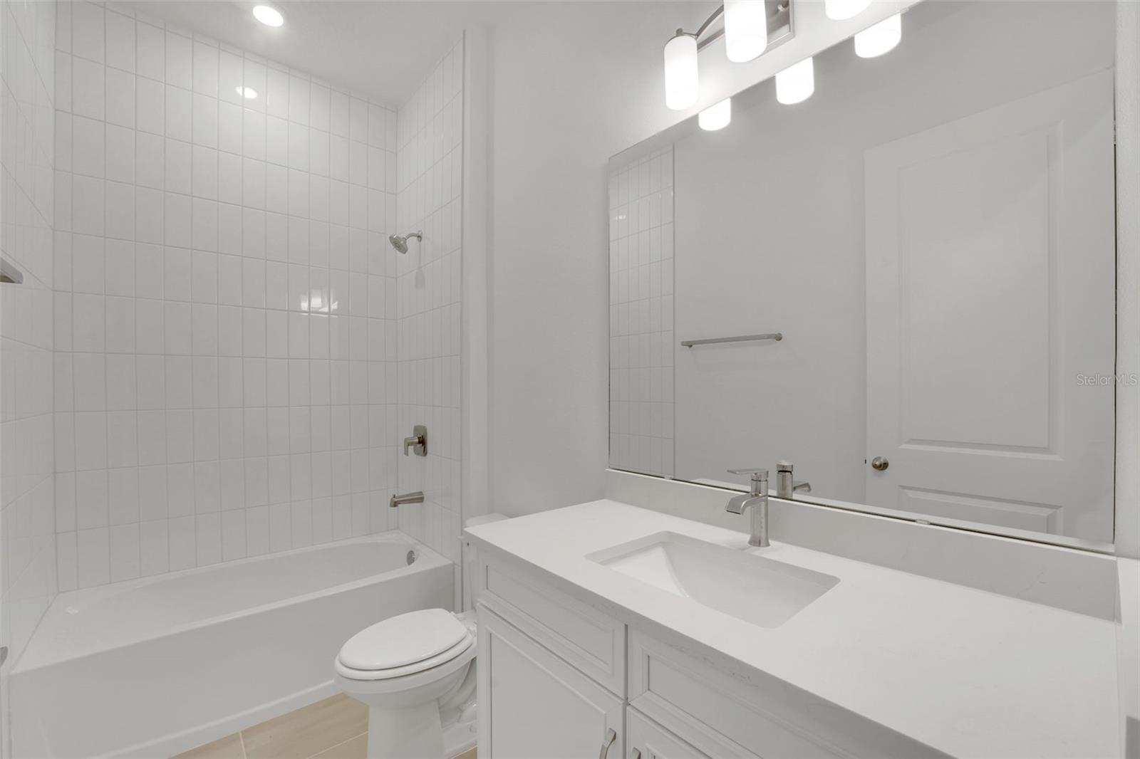 14371 Crest Palm Ave Property Photo 9