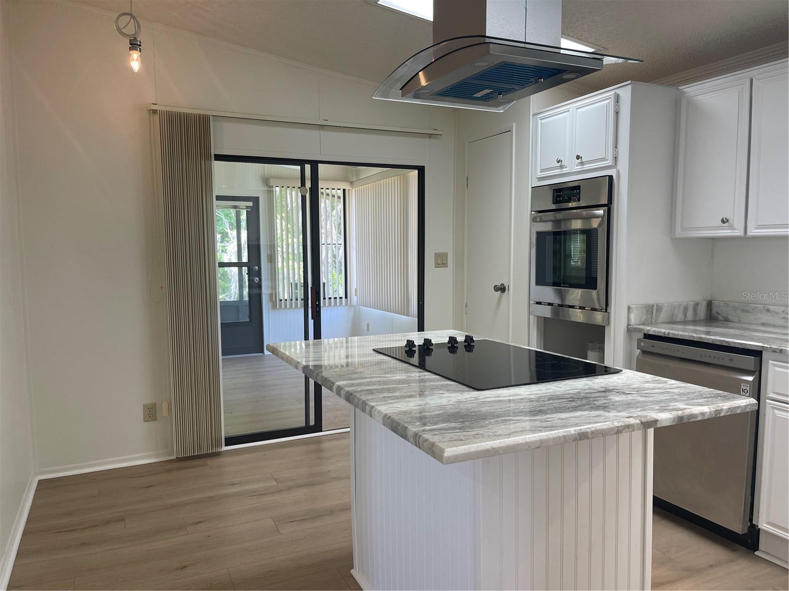 603 Robin Lane Property Photo 11