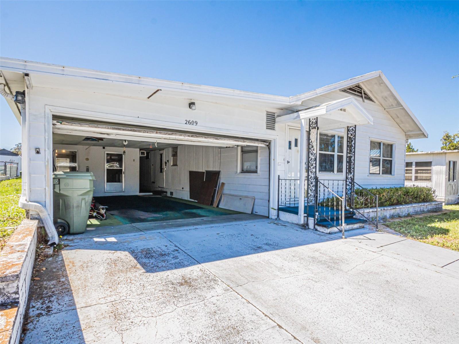 2609 Houston Pl Property Photo 5