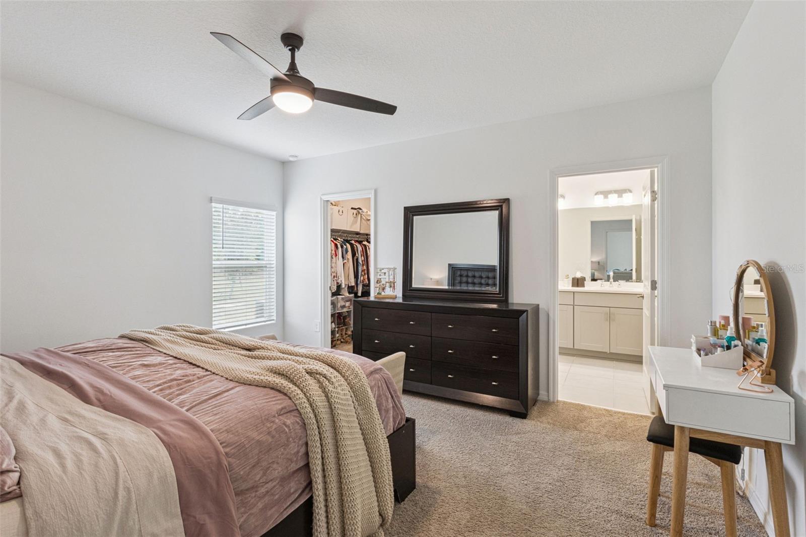 1099 Calico Pointe Cir Property Photo 4