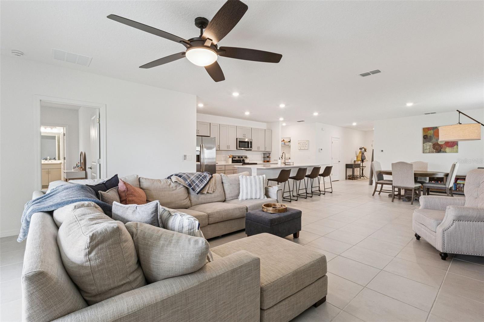 1099 Calico Pointe Cir Property Photo 11