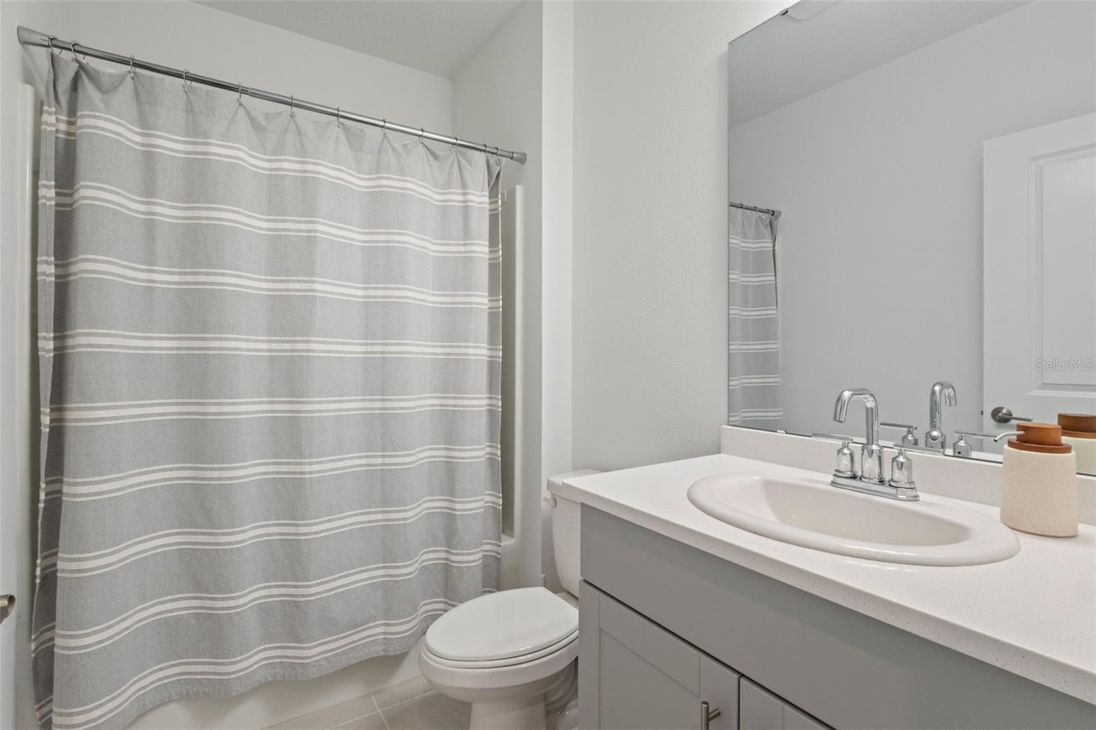1099 Calico Pointe Cir Property Photo 26