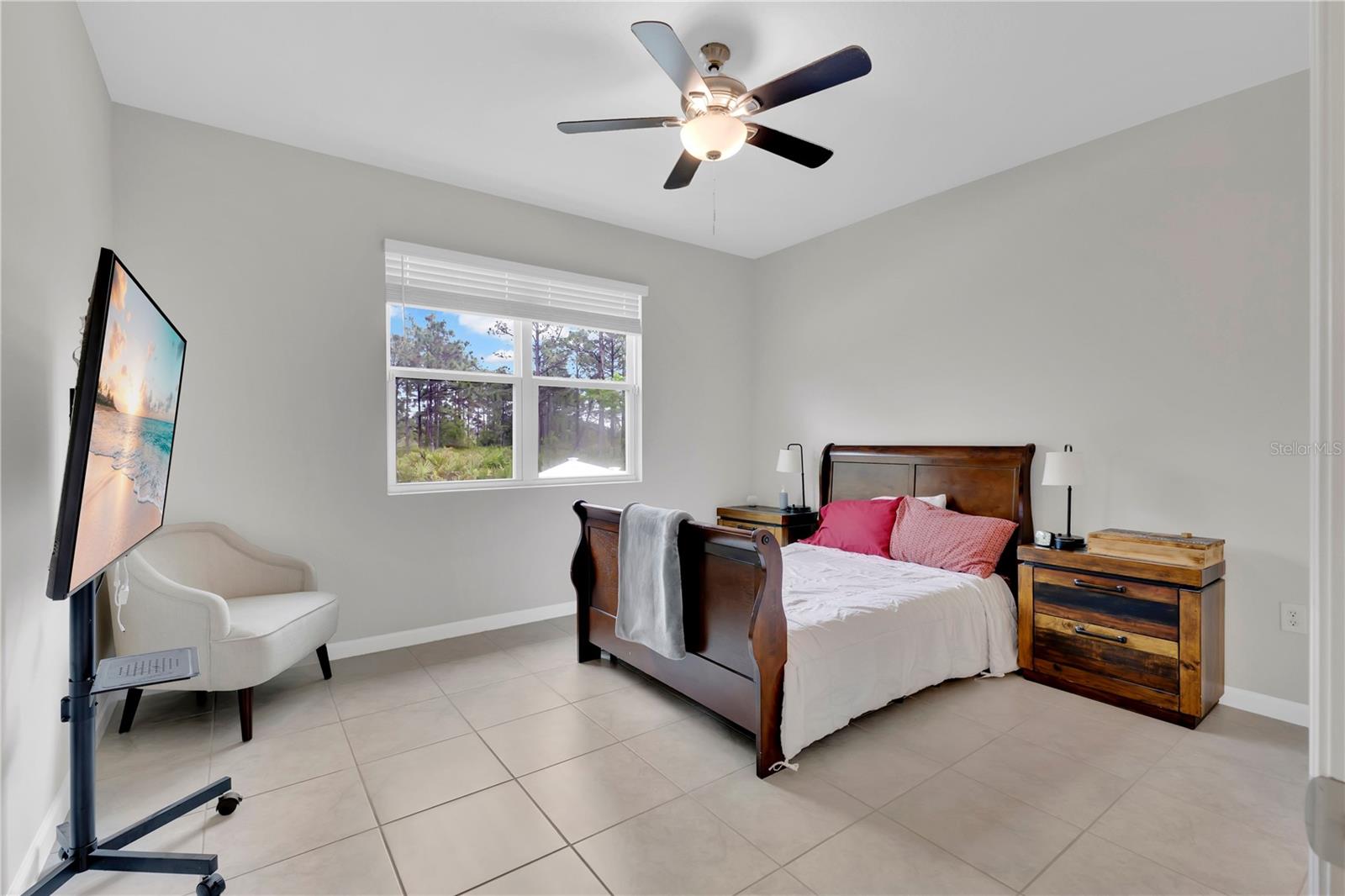 4334 Southern Vista Loop Property Photo 9