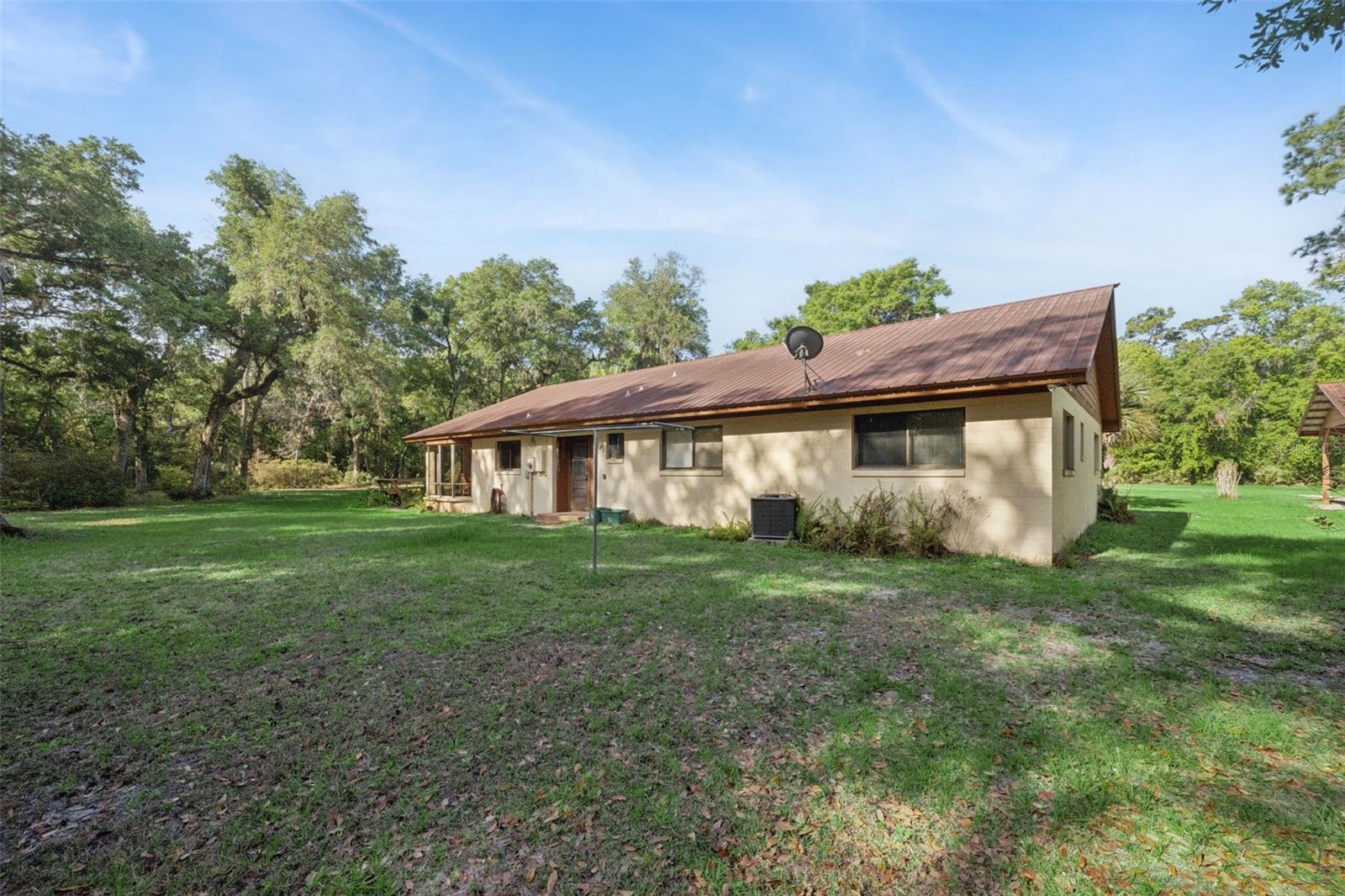 2260 Panorama Dr Property Photo 38
