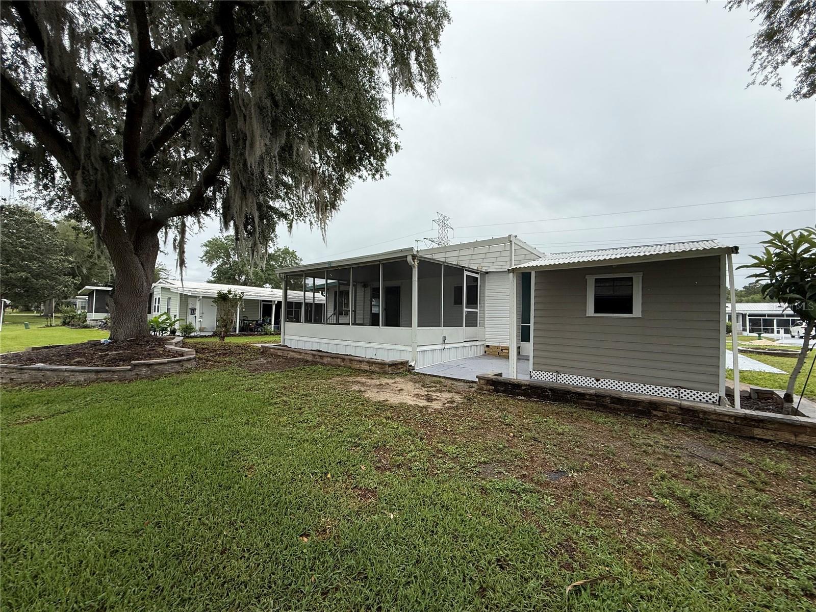 8 Robin Rd Property Photo 39