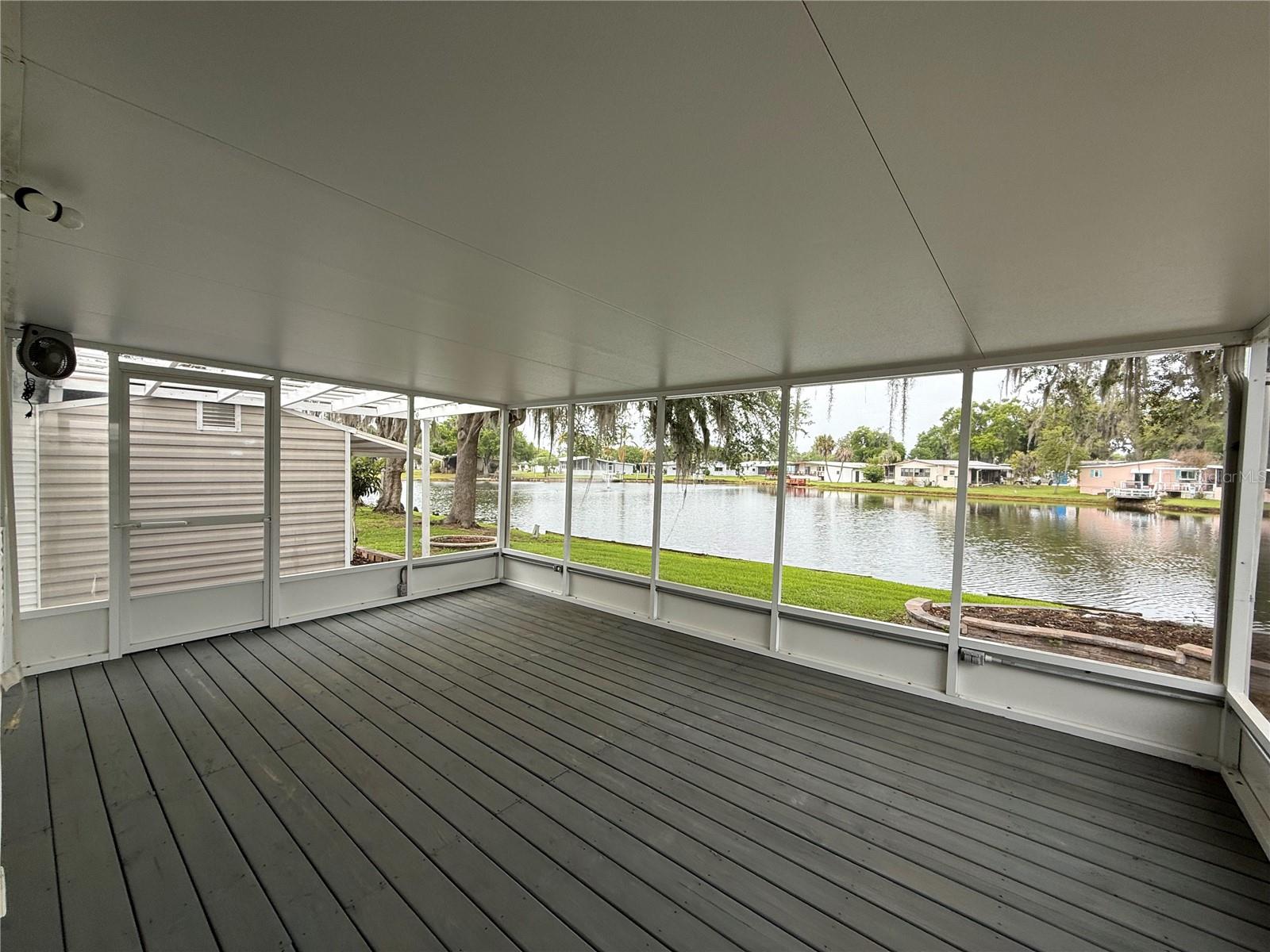 8 Robin Rd Property Photo 43