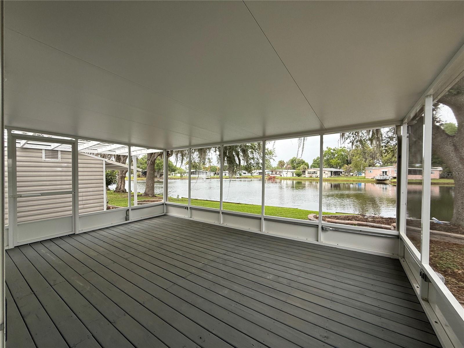 8 Robin Rd Property Photo 44