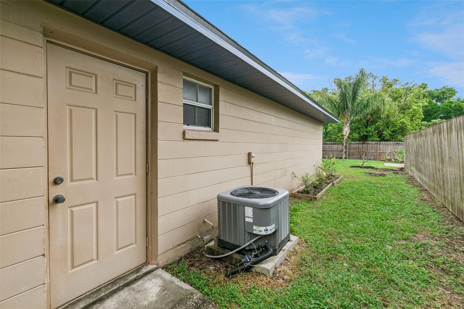 1711 Charleston Ln Property Photo 29