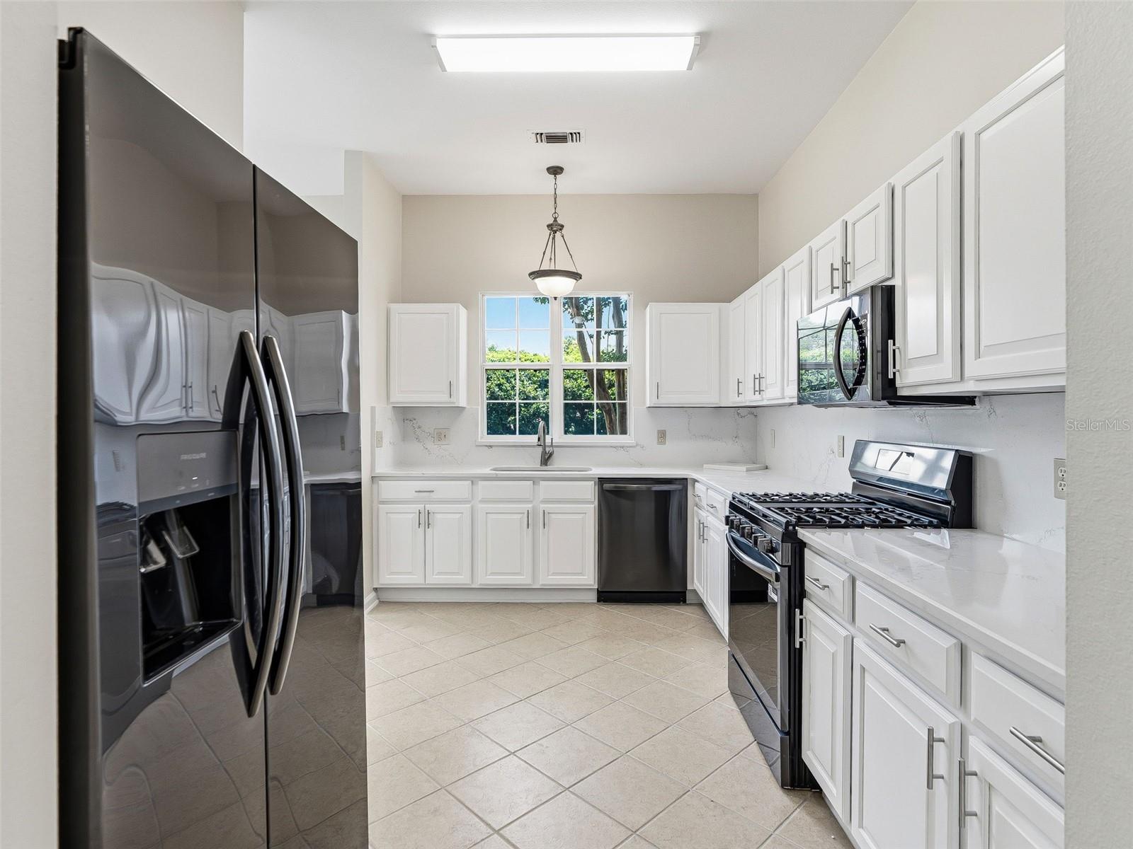 1256 Avenida De Las Casas Property Photo 5