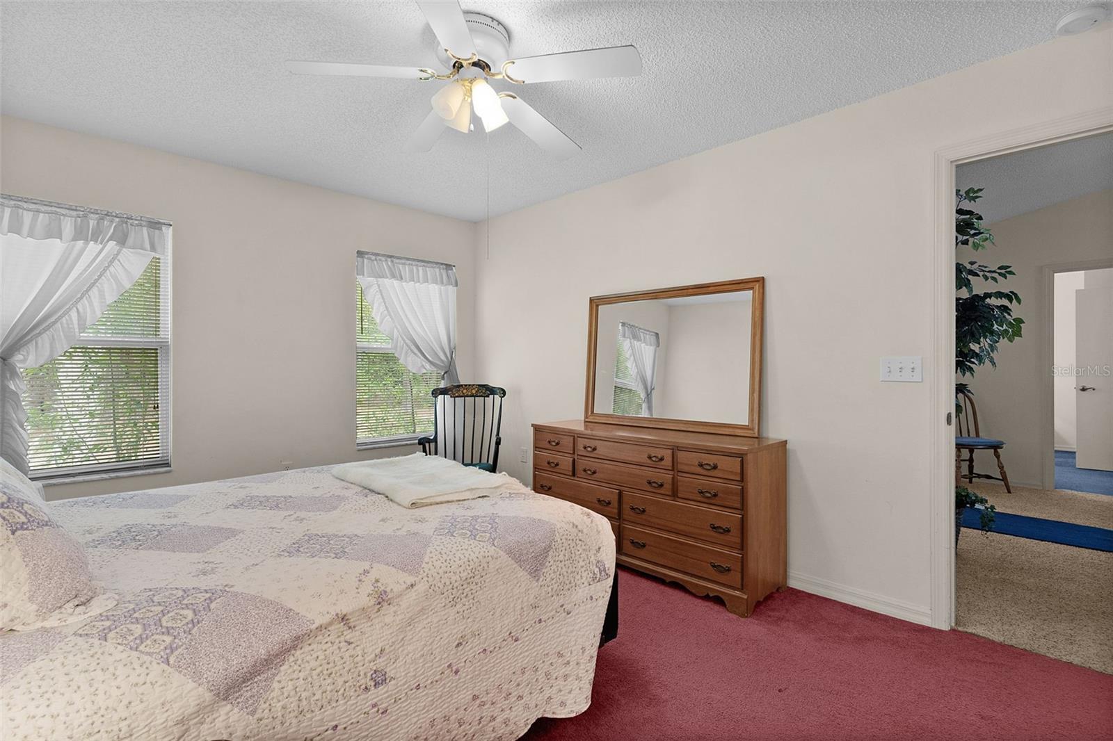 413 Westwood Dr Property Photo 16