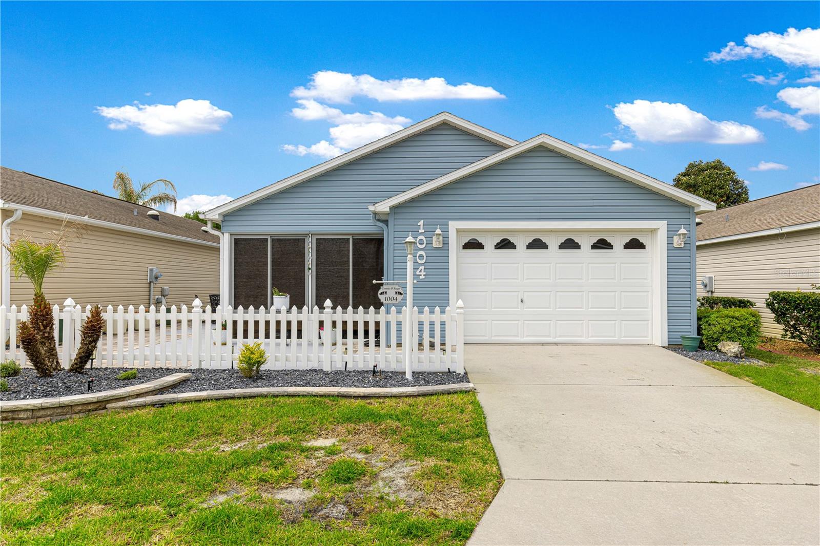 1004 DAVIT PL Property Photo 1