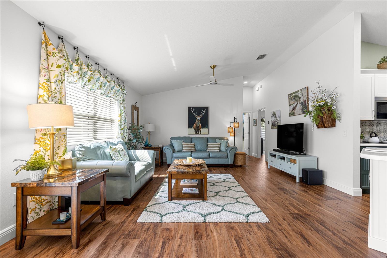 1004 Davit Pl Property Photo 6