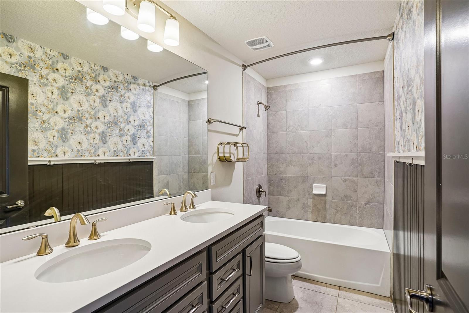 2575 Auburn Ridge Dr Property Photo 21