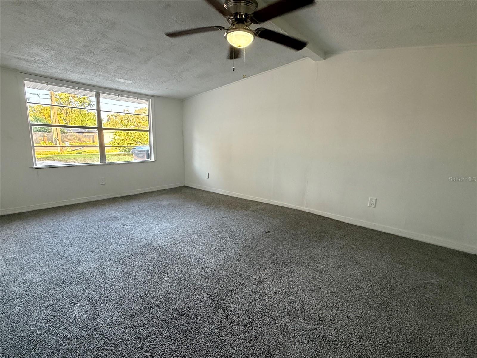 408 Longfellow Blvd Property Photo 17