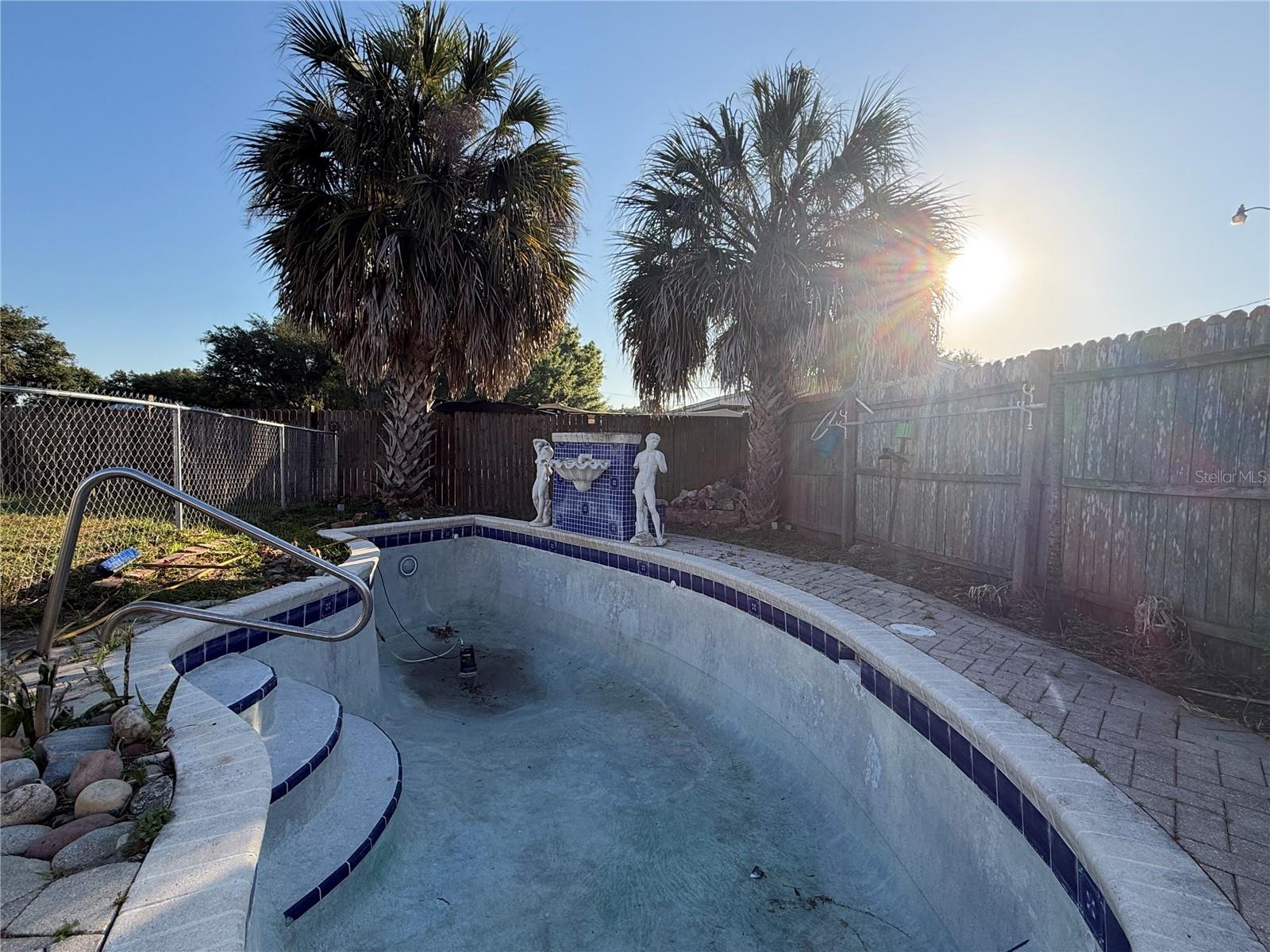 408 Longfellow Blvd Property Photo 25