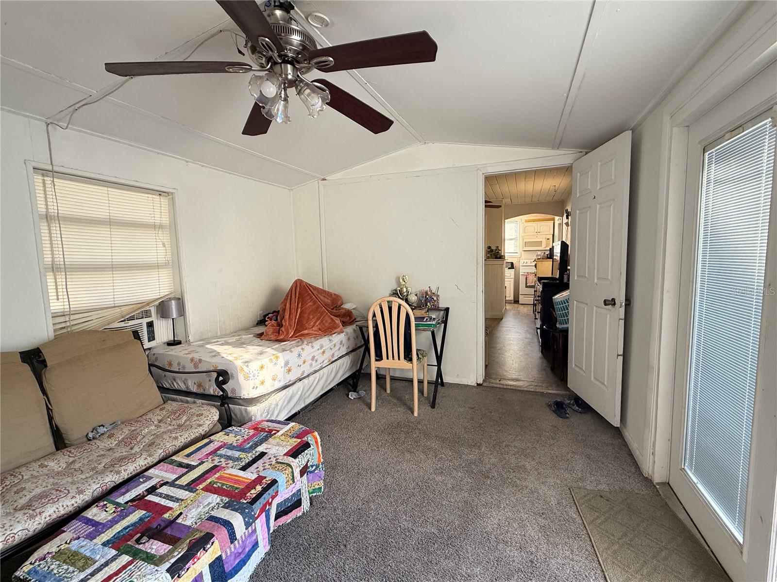 408 Longfellow Blvd Property Photo 33