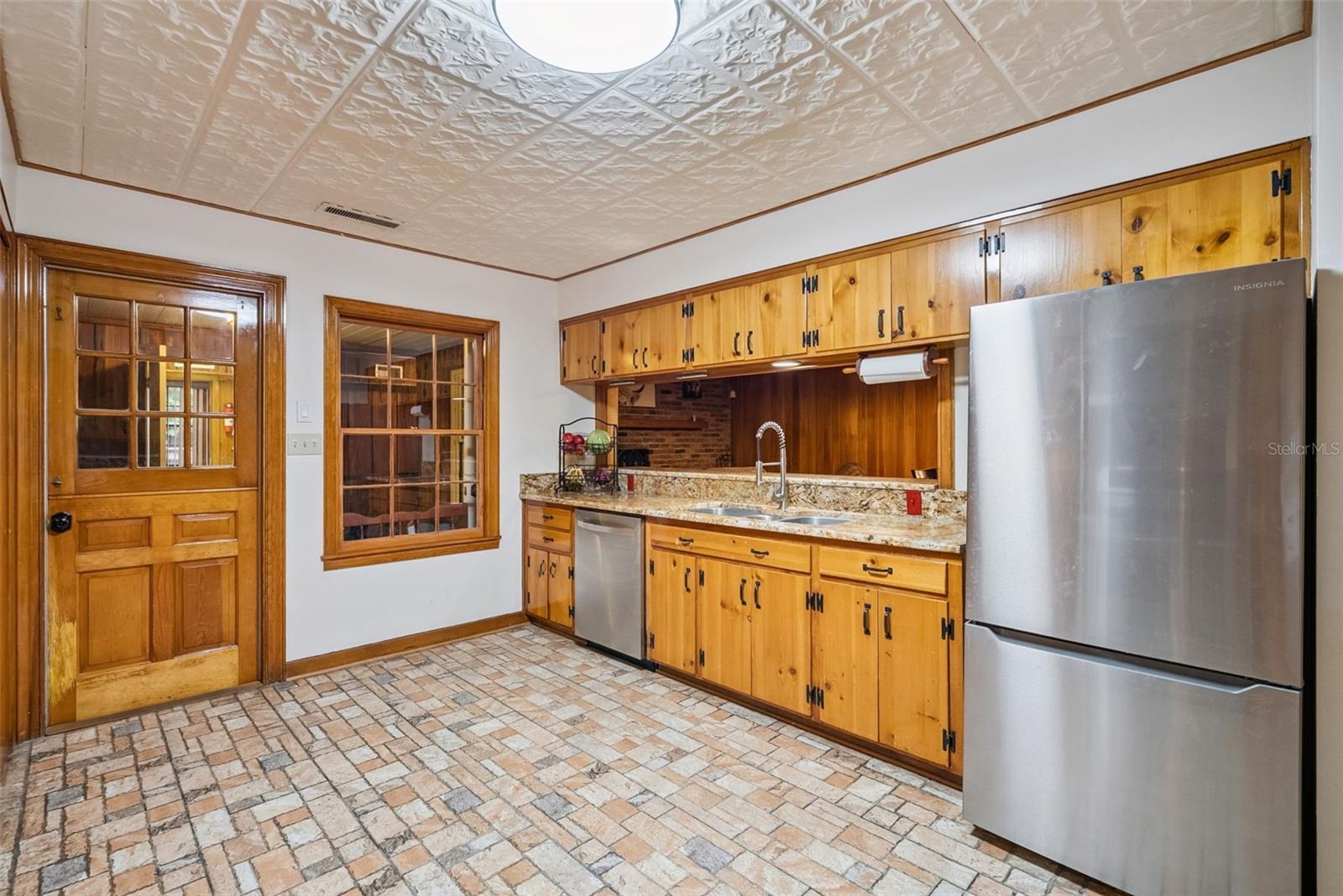 1000 Boylston St Property Photo 11