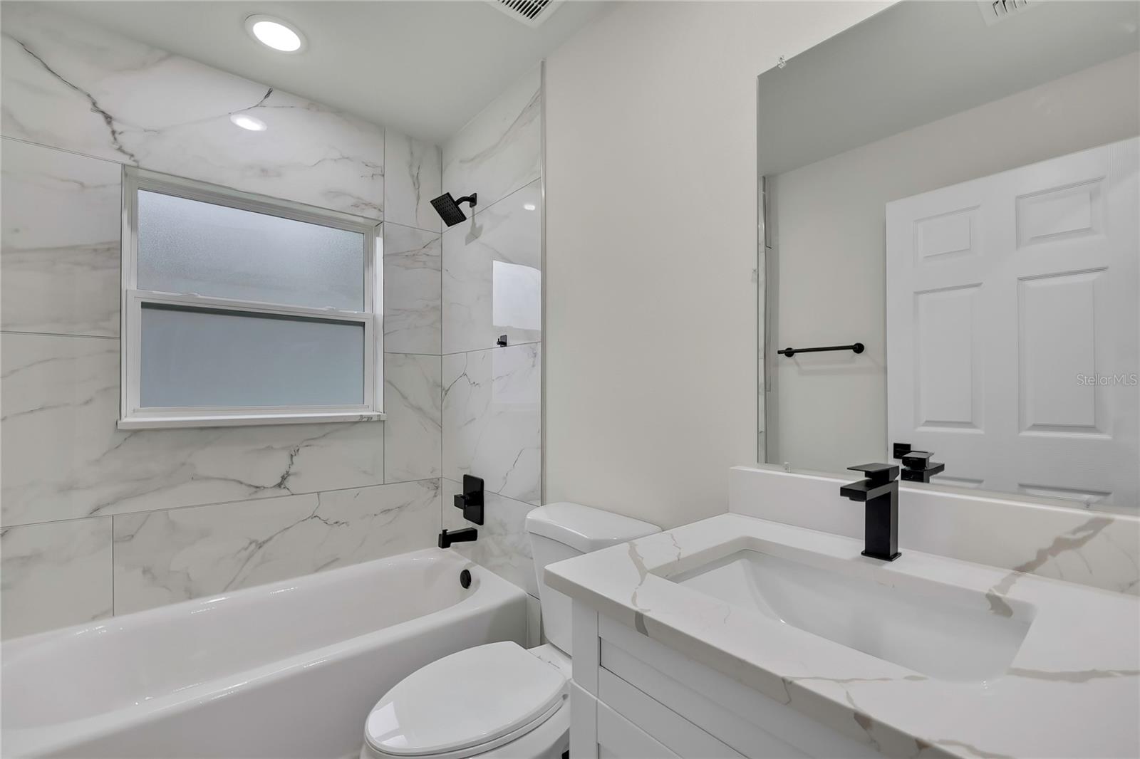3261 W Viking Ln Property Photo 16