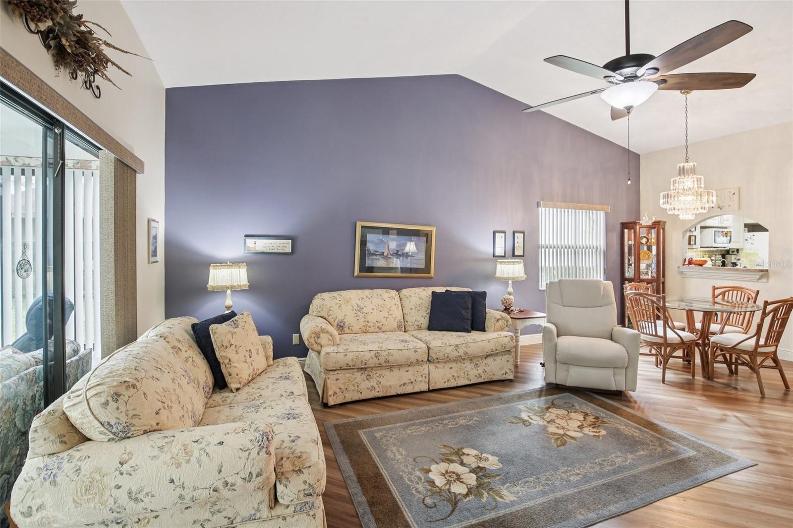 11622 Cocowood Dr Property Photo 5