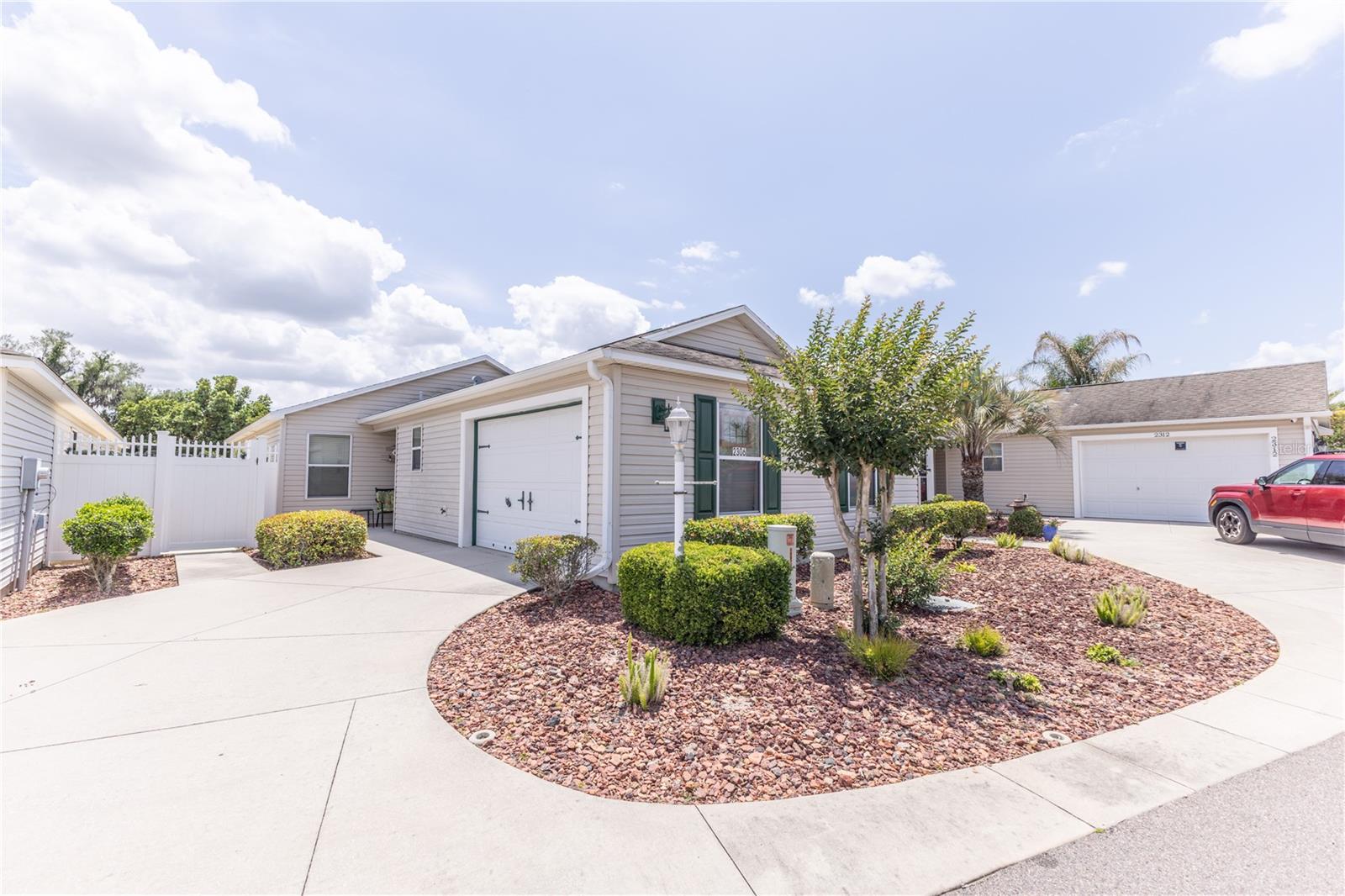 2306 Nackman Pl Property Photo 1