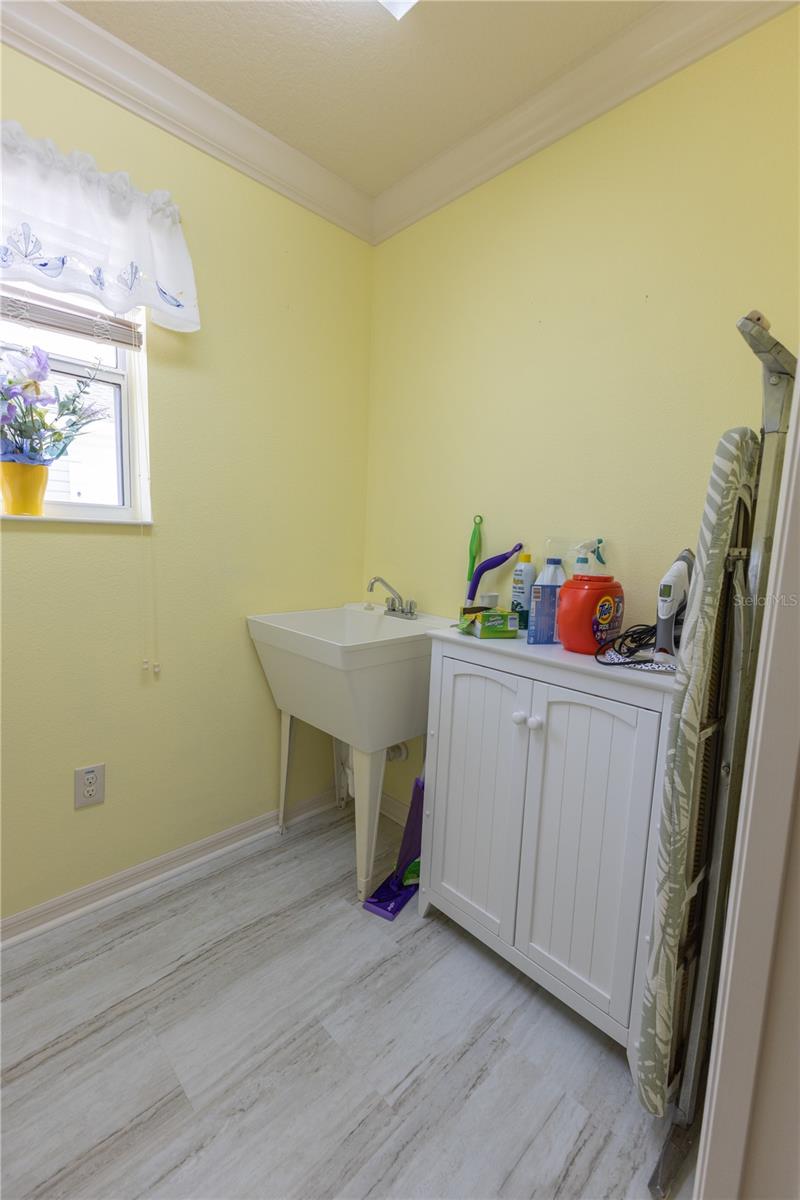 2306 Nackman Pl Property Photo 37