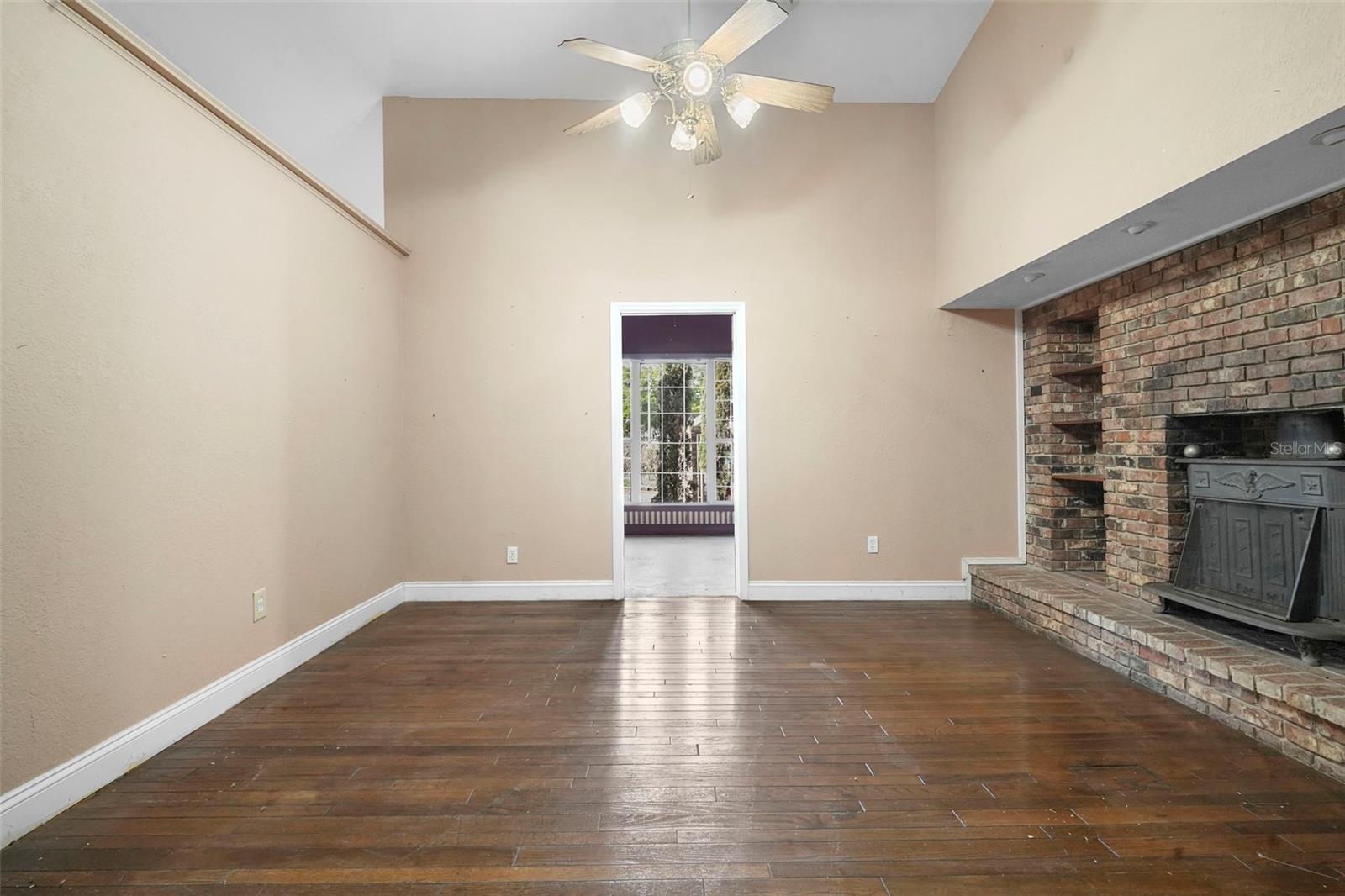 227 S Hawthorne Ave Property Photo 33