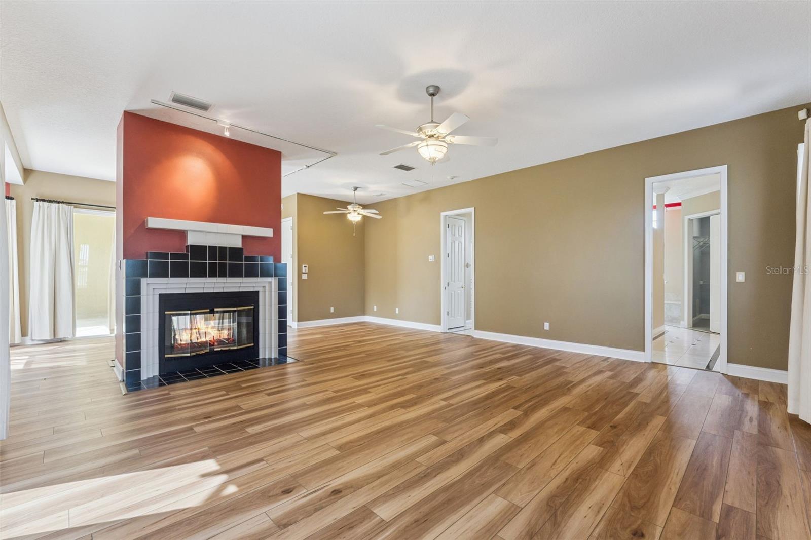 17540 Vista Belle Ct Property Photo 9