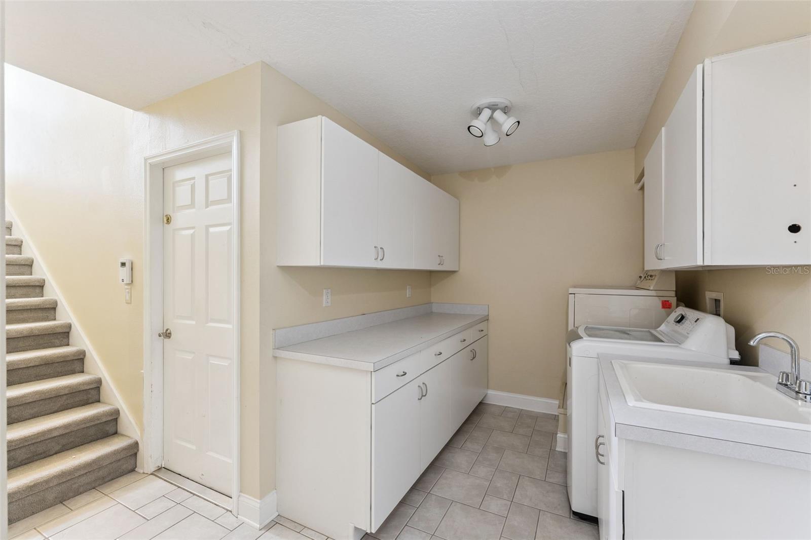 17540 Vista Belle Ct Property Photo 24