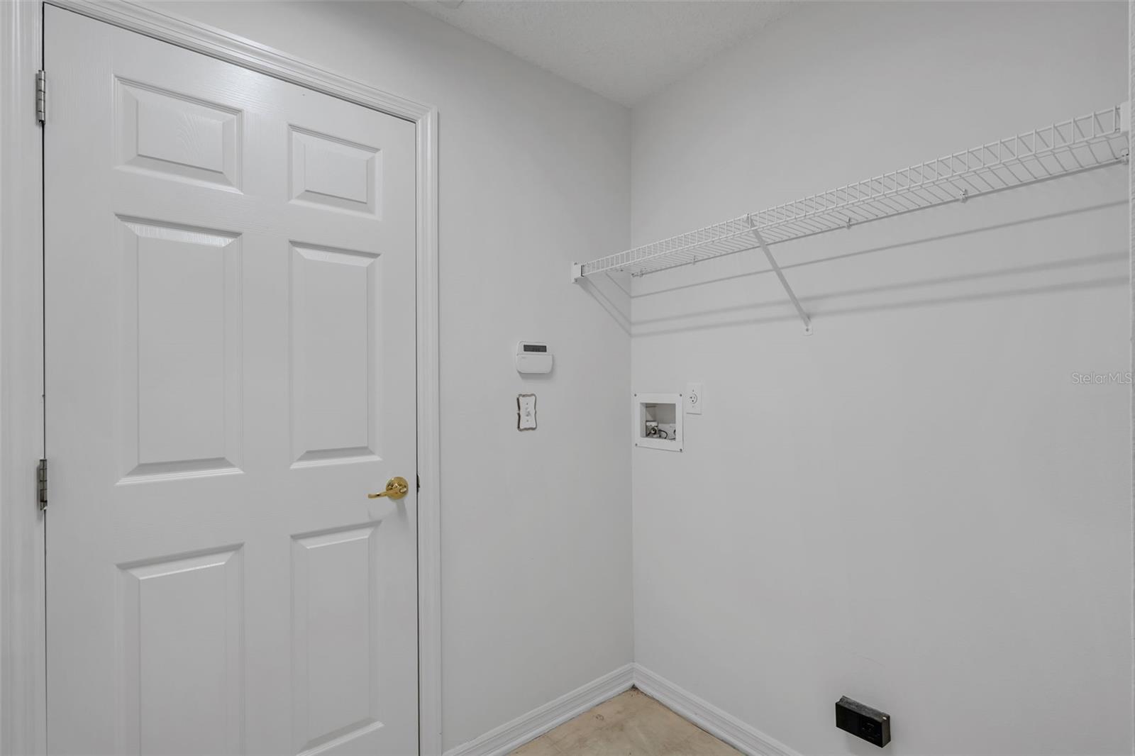 3871 Eversholt St Property Photo 15