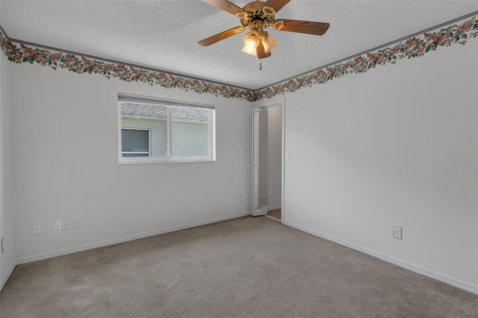 3871 Eversholt St Property Photo 17