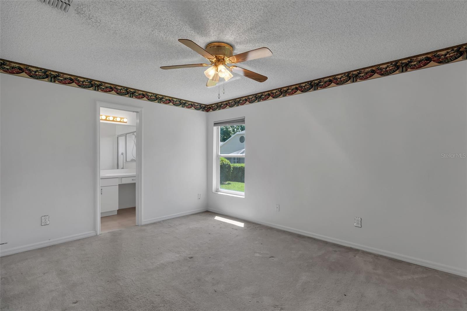 3871 Eversholt St Property Photo 27