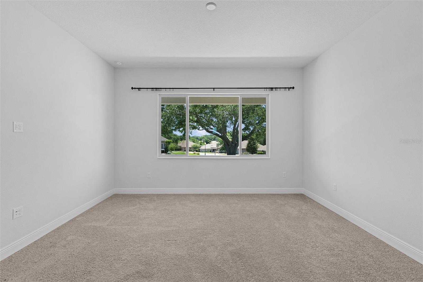 39654 Grove Hts Property Photo 47