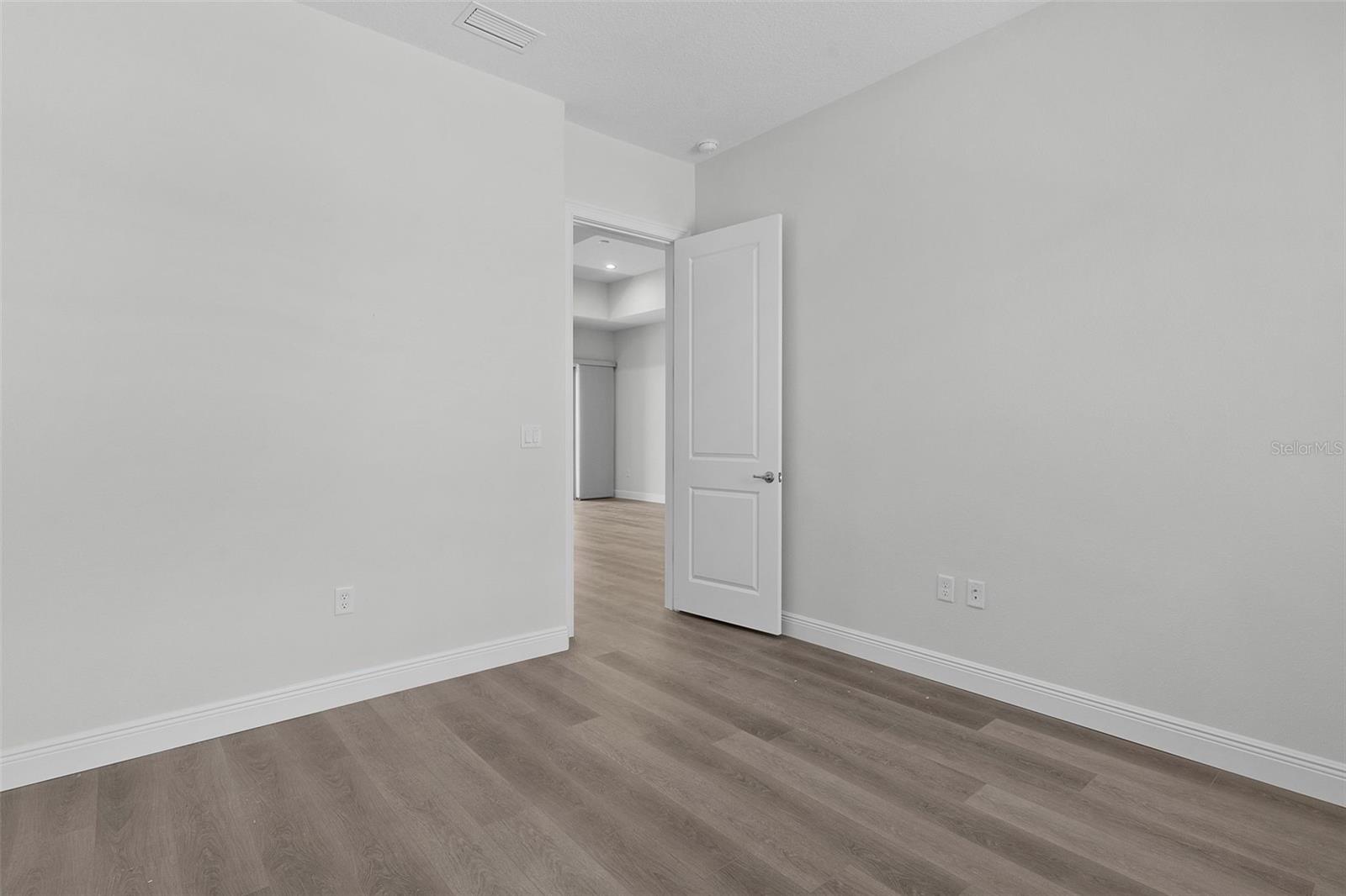 39654 Grove Hts Property Photo 51