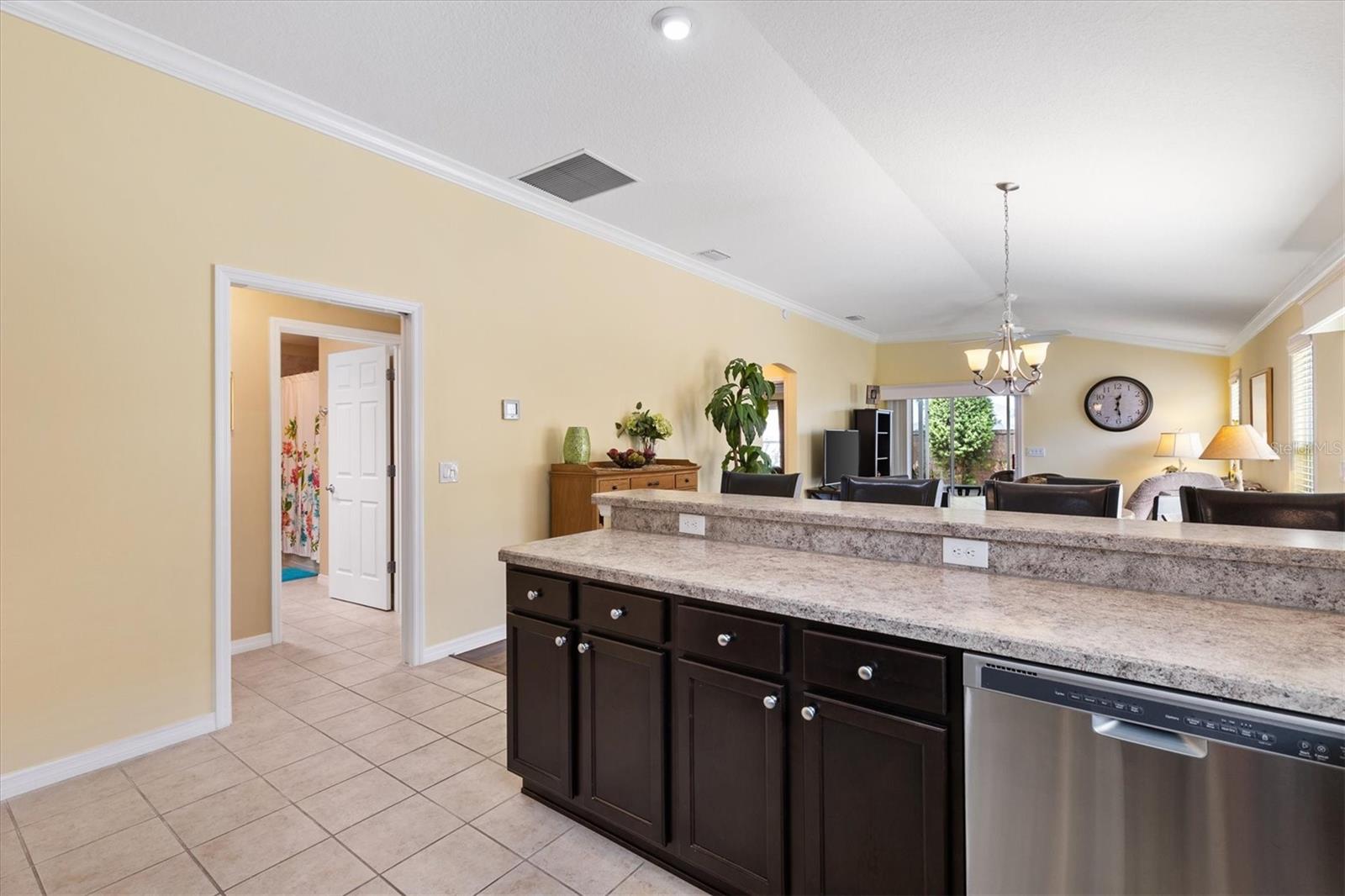 3025 Bartow Ln Property Photo 5