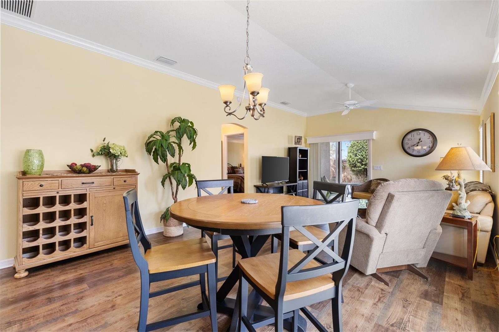 3025 Bartow Ln Property Photo 10