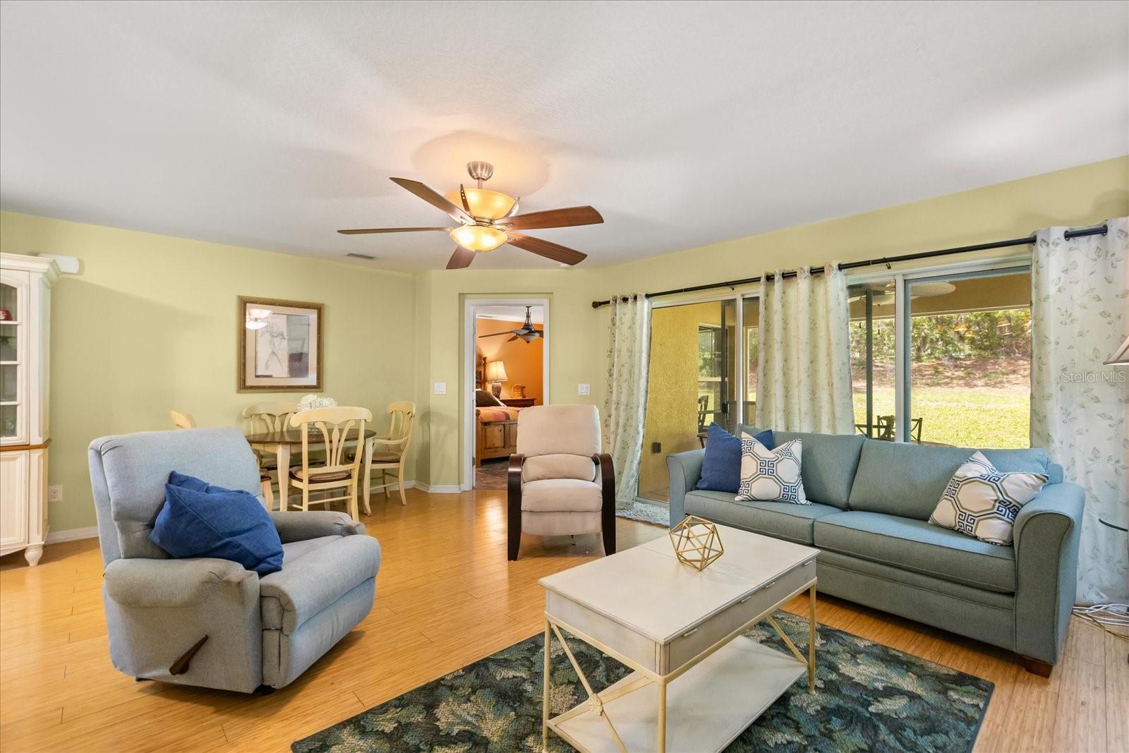 26921 White Plains Way Property Photo 2