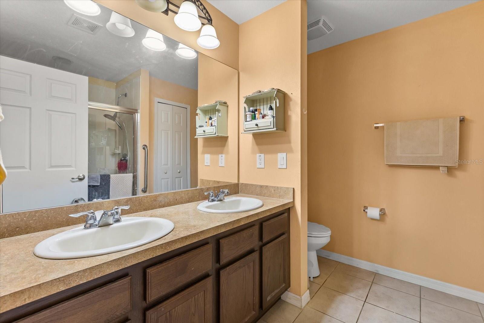 26921 White Plains Way Property Photo 18