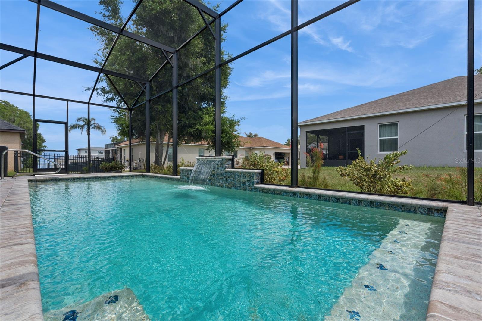 714 Oaks Shores Rd Property Photo 34